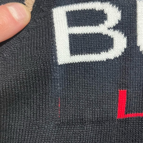 Burberry Black Crewneck with Red and Beige Accents - Picture 2 of 8